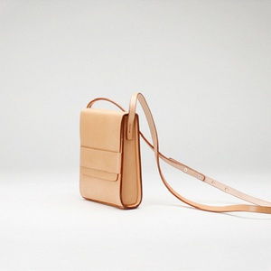 匠心独运 探秘手工皮具的魅力与传承